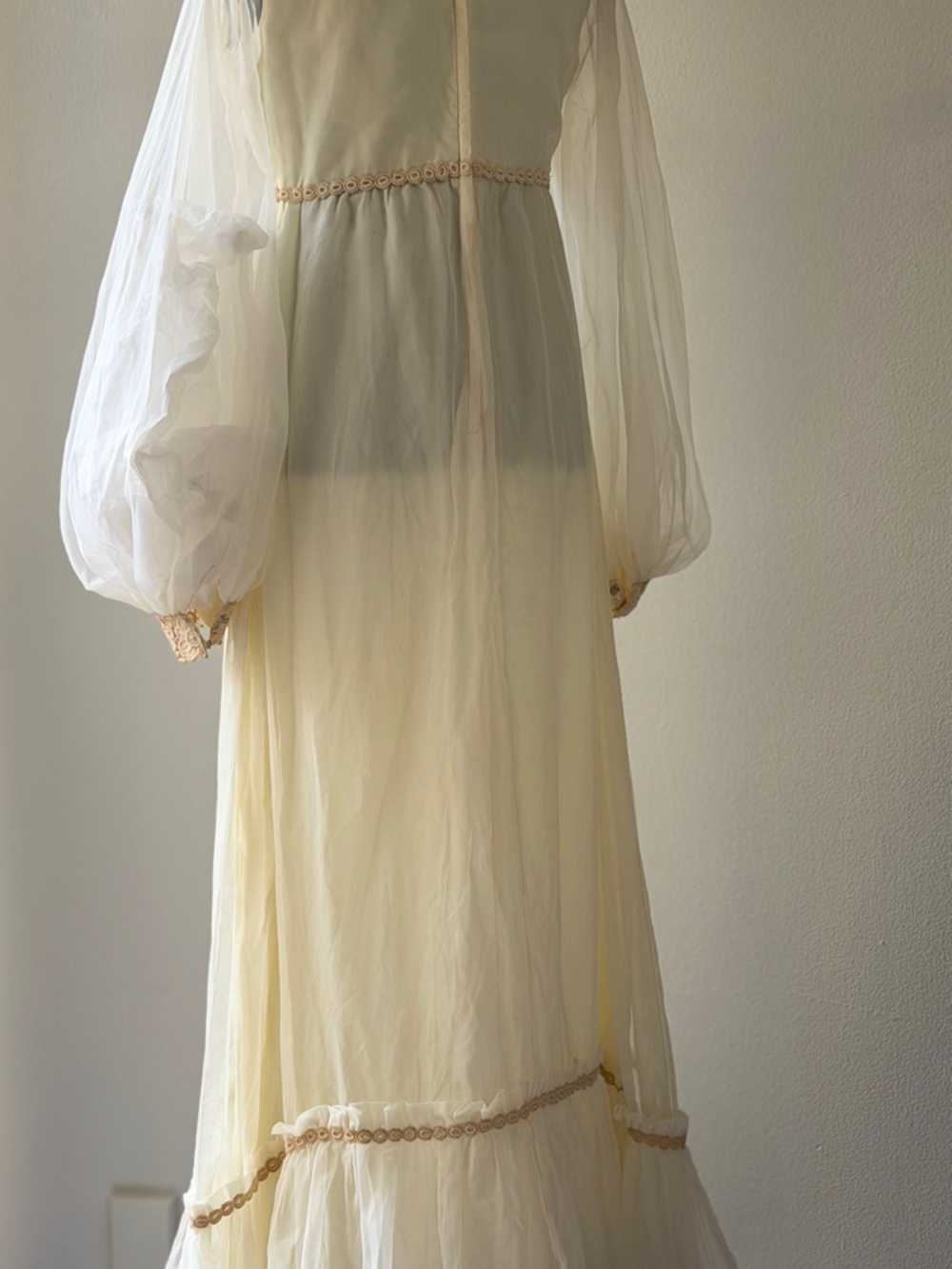 Vintage Cream Maxi Dress with Lace Accents - Picture 5 of 5